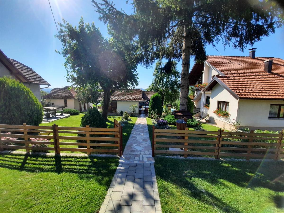 Seoski Turizam Melovic Rozanstvo Экстерьер фото