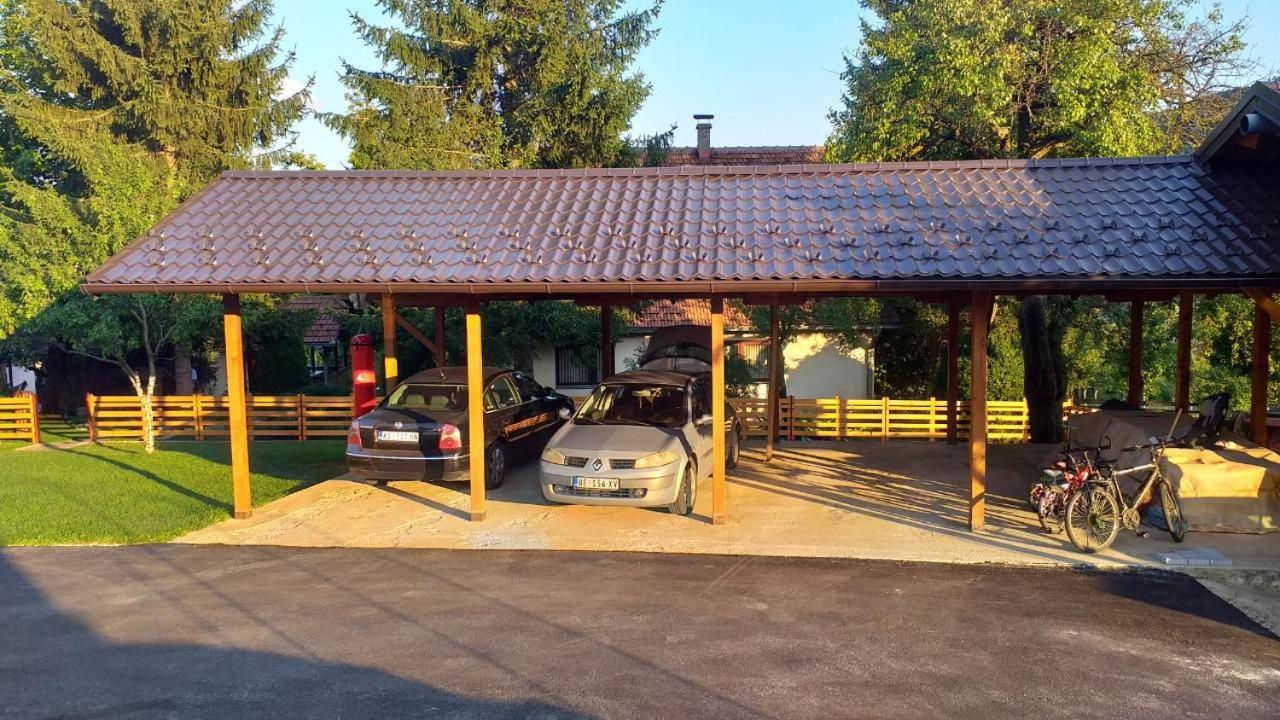 Seoski Turizam Melovic Rozanstvo Экстерьер фото