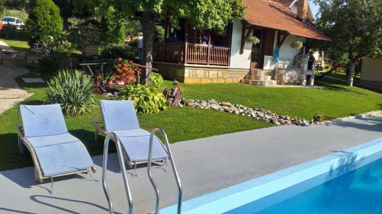 Seoski Turizam Melovic Rozanstvo Экстерьер фото