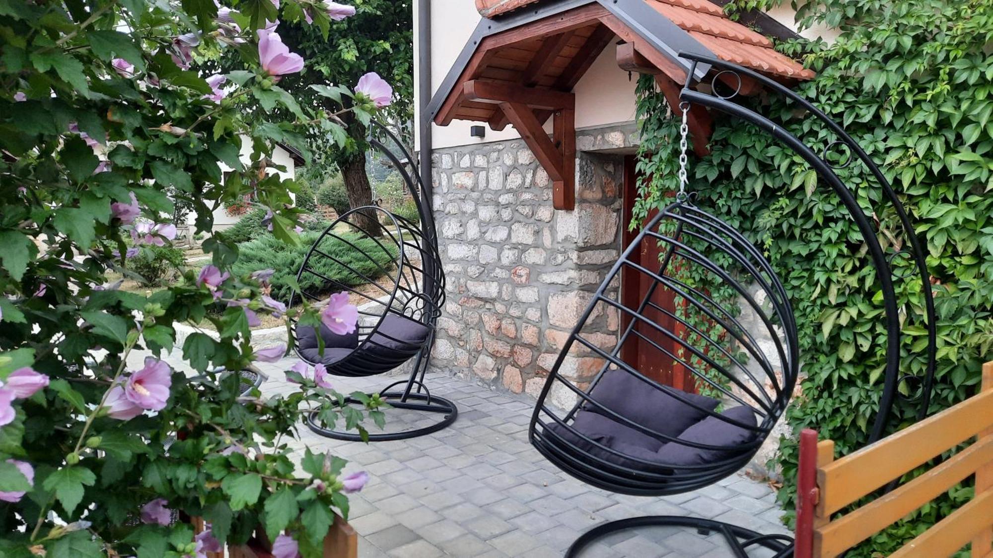 Seoski Turizam Melovic Rozanstvo Экстерьер фото