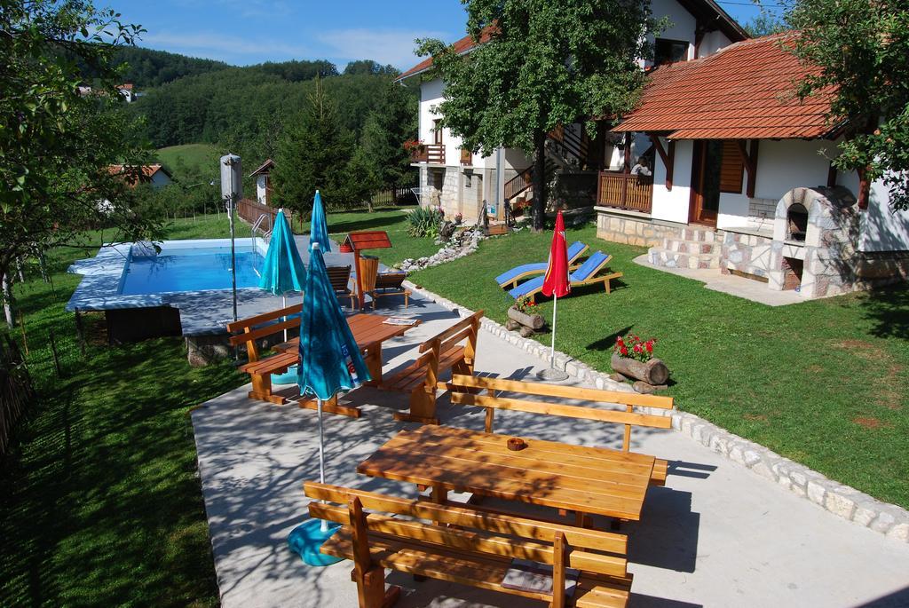 Seoski Turizam Melovic Rozanstvo Экстерьер фото