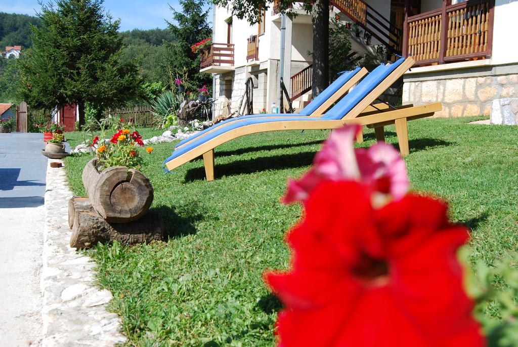 Seoski Turizam Melovic Rozanstvo Экстерьер фото